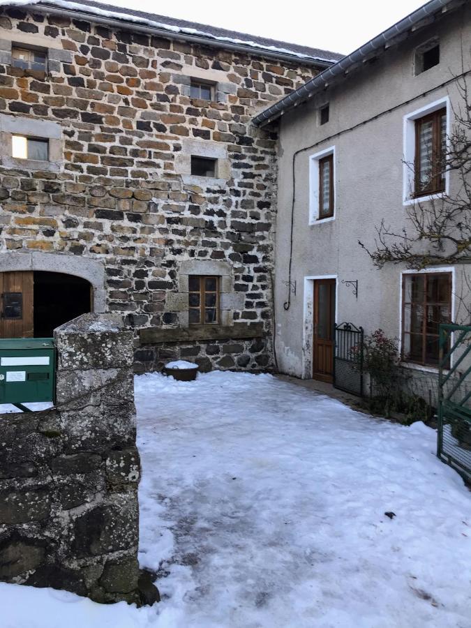 Maison De Famille Au Plateau Du Mezenc Les Vastres Buitenkant foto