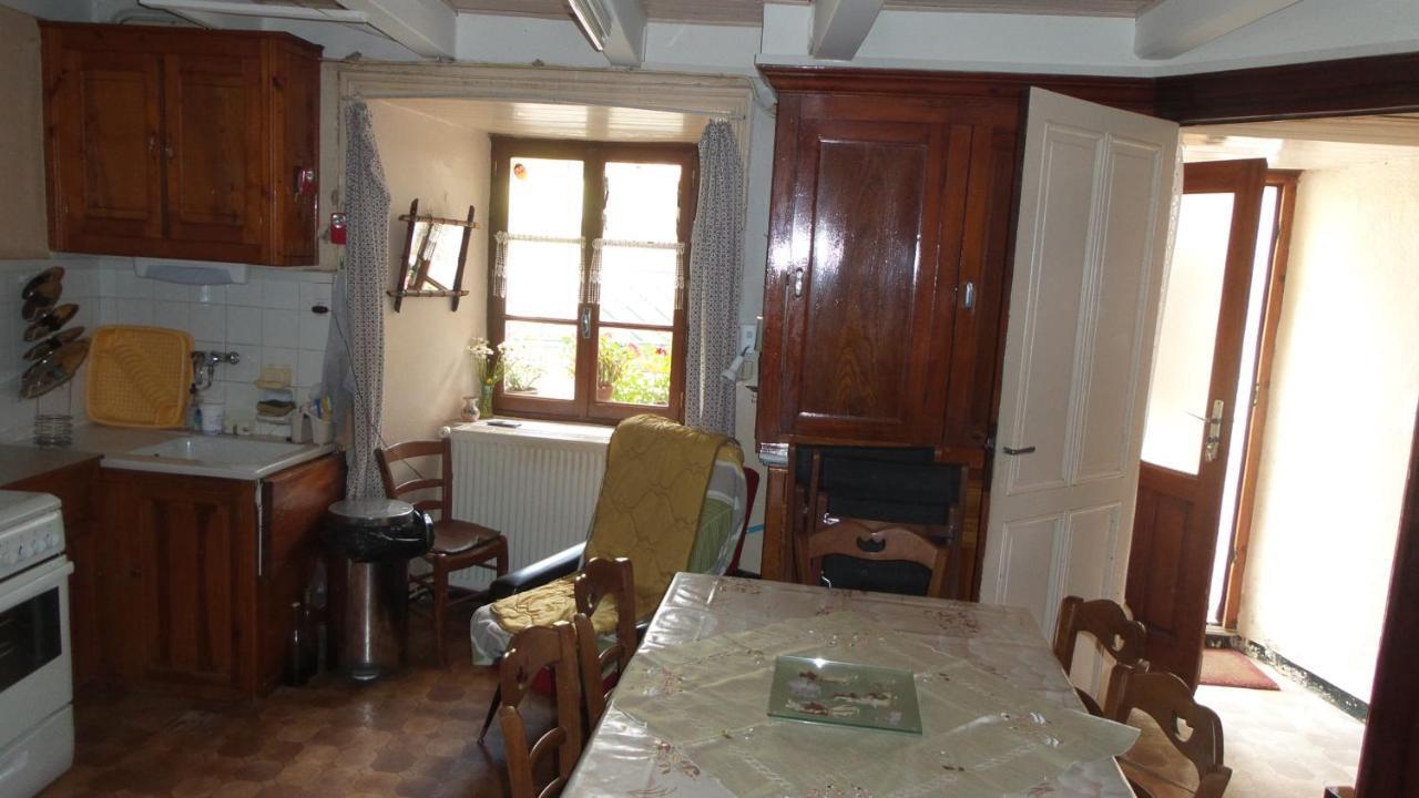 Maison De Famille Au Plateau Du Mezenc Les Vastres Buitenkant foto