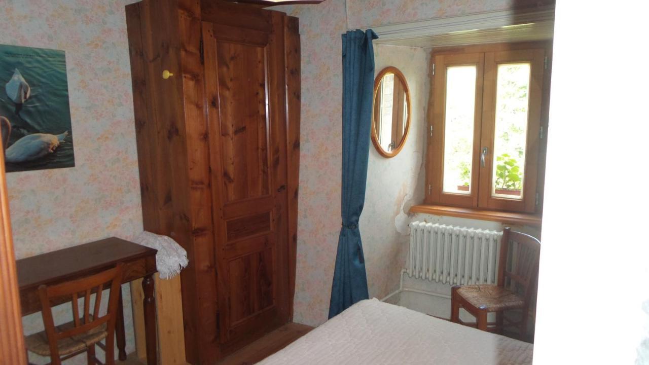 Maison De Famille Au Plateau Du Mezenc Les Vastres Buitenkant foto